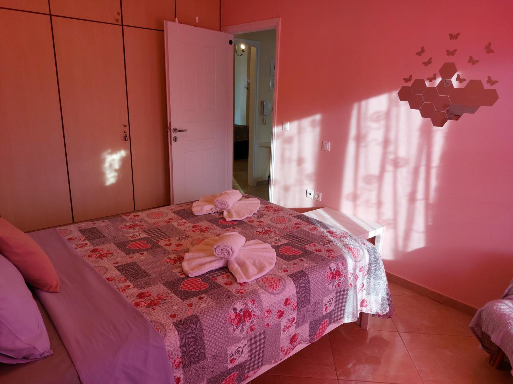Delphitea Philoxenia Apartment Exterior photo
