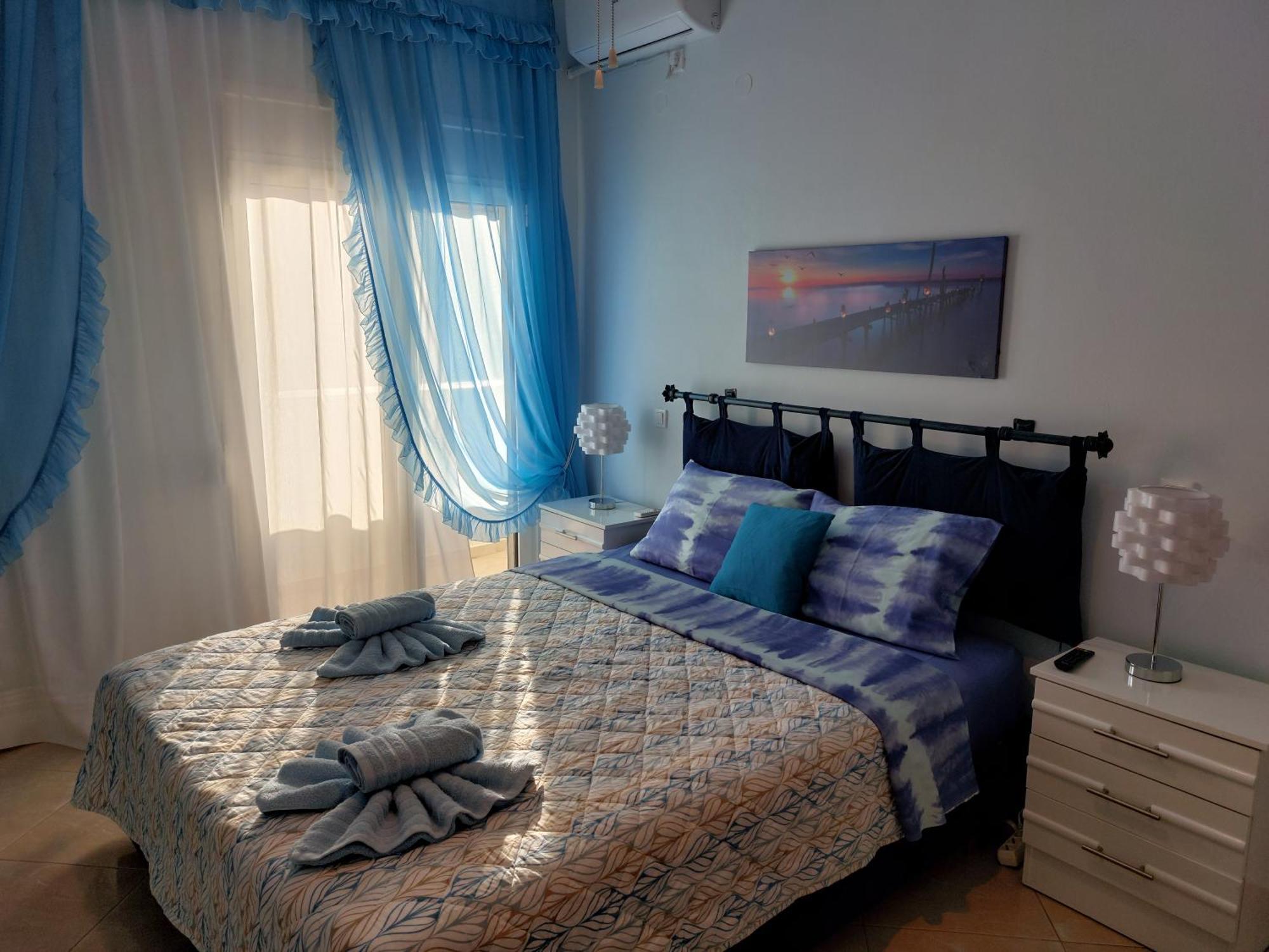 Delphitea Philoxenia Apartment Exterior photo